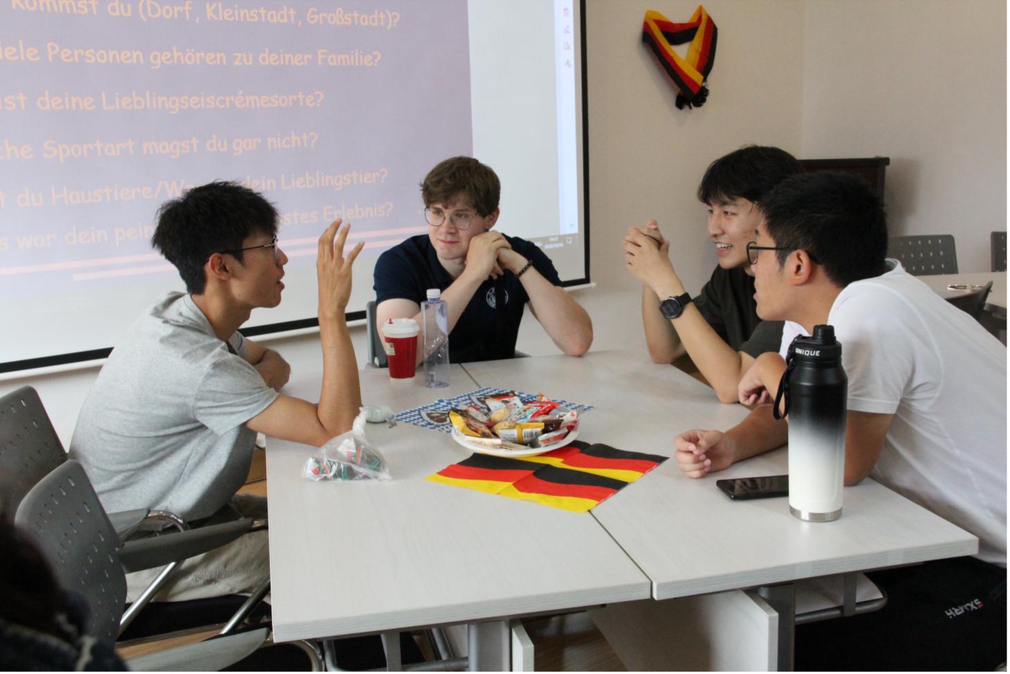 <a href='/31/e1/c27567a405985/page.htm' target='_blank' title='Im Gespräch einander nahekommen——Rückblick auf das deutsch-chinesische Sprachcafé '>Im Gespräch einander nah...</a>